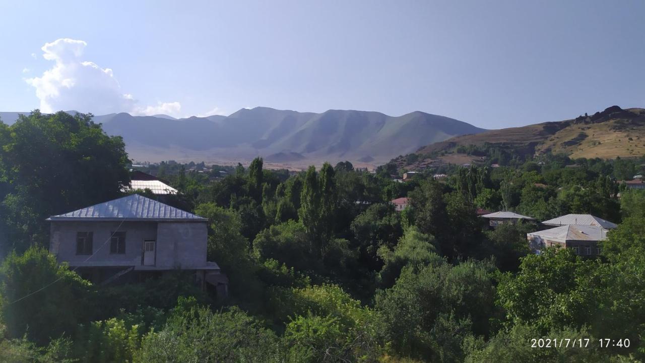 Verishen Guest House B&B Goris Exteriér fotografie