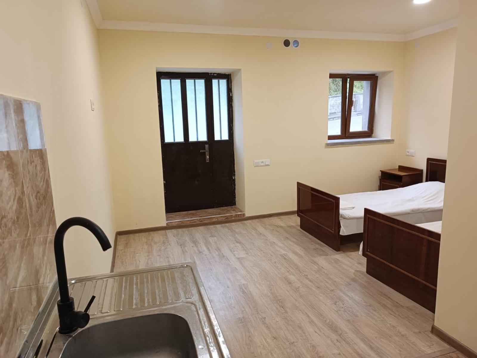Verishen Guest House B&B Goris Exteriér fotografie