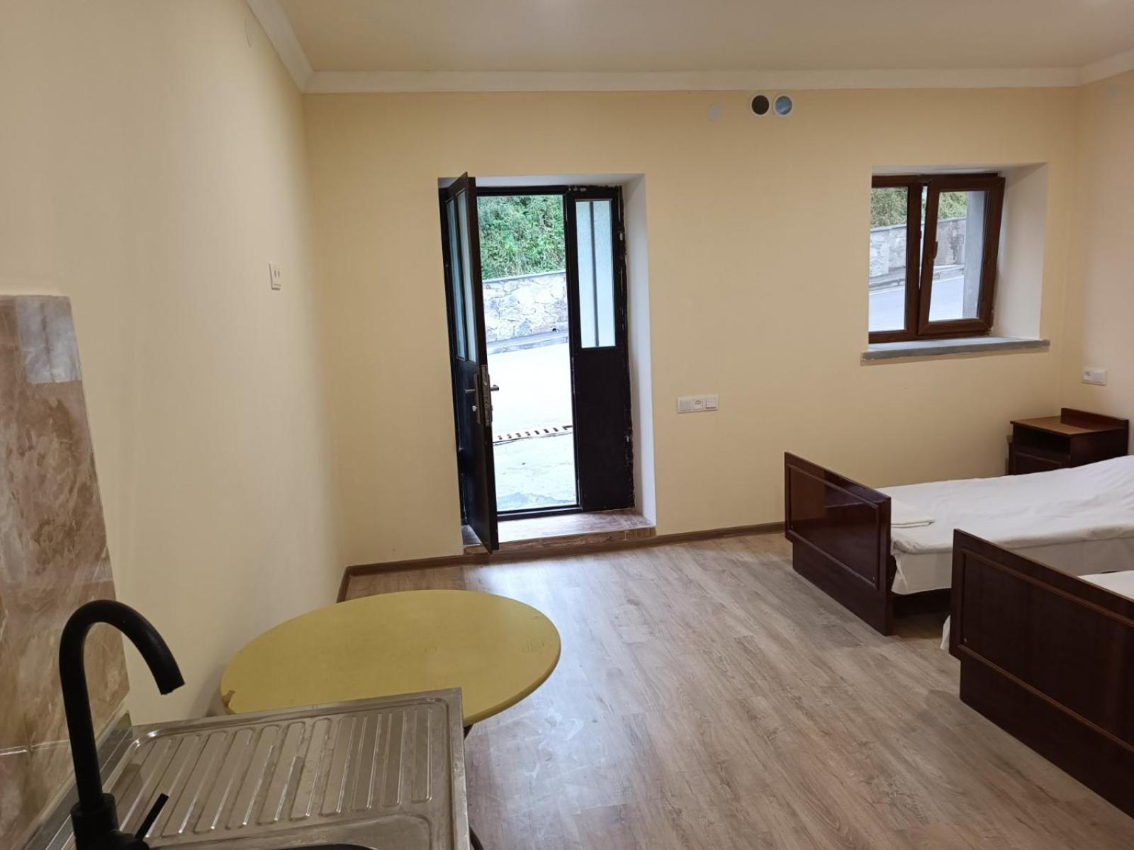 Verishen Guest House B&B Goris Exteriér fotografie