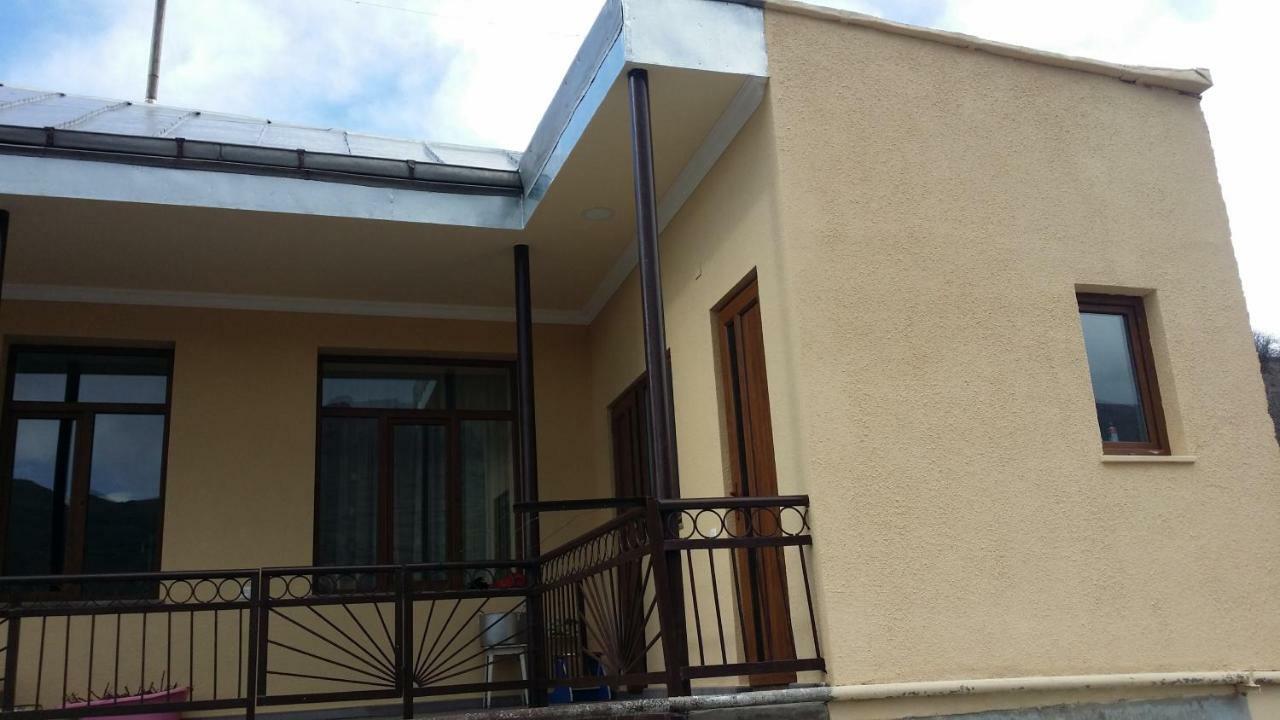 Verishen Guest House B&B Goris Exteriér fotografie